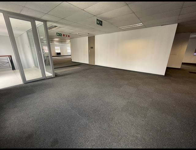 376M² OFFICE TO LET IN ROSEBANK